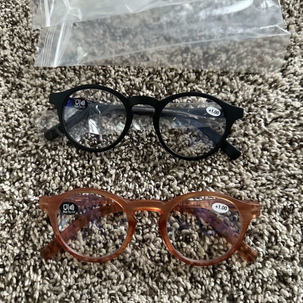 Dongdi. Reading glasses +1.00